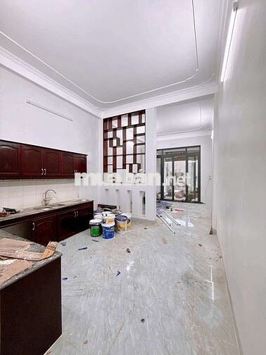 NHÀ 2 LẦU - HẺM 387 TRẦN NAM PHÚ