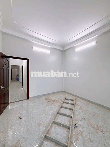 NHÀ 2 LẦU - HẺM 387 TRẦN NAM PHÚ