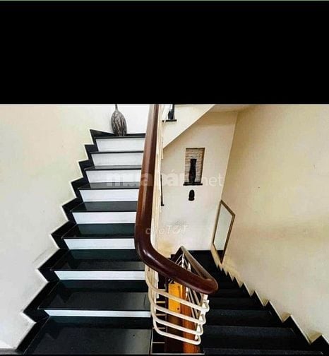 Nhà Bán khu Trung Tâm Gần Chợ 