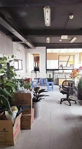 Cho thuê nhà nguyên căn mặt tiền đường Thạch Lam, dt 4x30 trệt 4 lầu