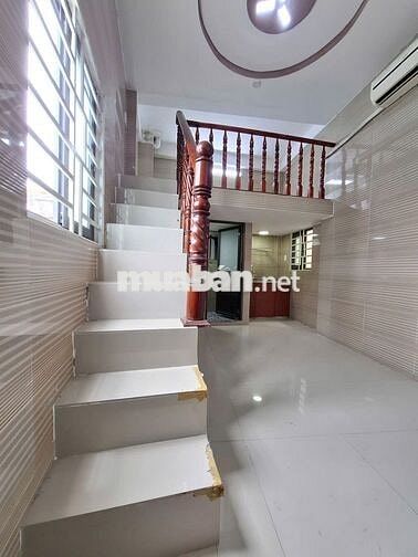 Chính chủ cho thuê phòng có gác giá rẽ Tân Bình phòng đẹp