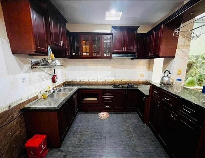 Nhà Bán khu Trung Tâm Gần Chợ 