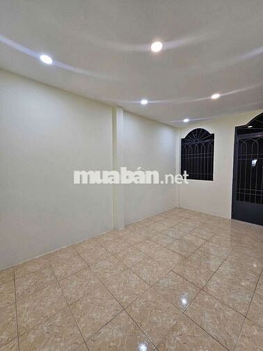 Q.6, Nhà mới đẹp 2 tầng, hẻm rộng, ô tô đổ cổng, giá rẻ