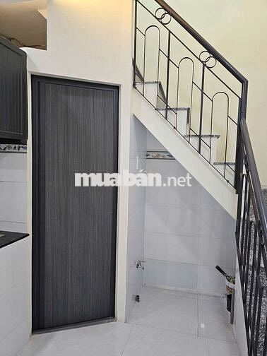 Q.6, Nhà mới đẹp 2 tầng, hẻm rộng, ô tô đổ cổng, giá rẻ