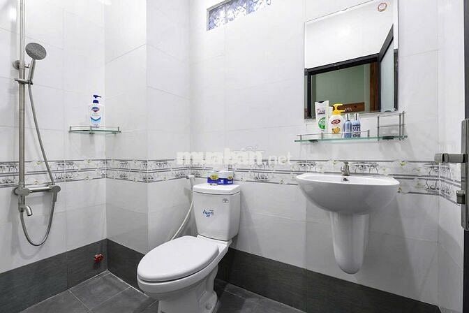 Cho Thuê Căn Hộ Cửa Sổ ở Nguyễn Thượng Hiền gần Sân Bay ở Bình Thạnh