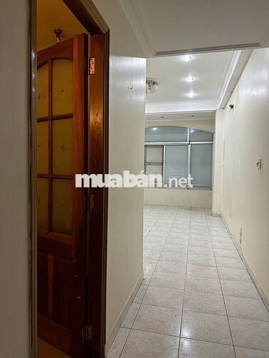 Nhà MT Huỳnh Văn bánh 9 hộ căn 2 PN cho làm CHCC