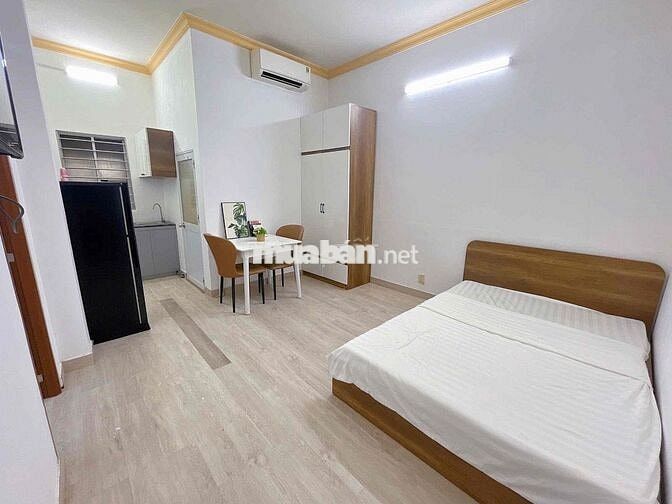 2PN cửa sổ thoáng, Full nội thất ngay Lê Văn Sỹ