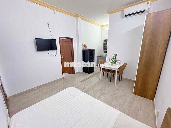 2PN cửa sổ thoáng, Full nội thất ngay Lê Văn Sỹ