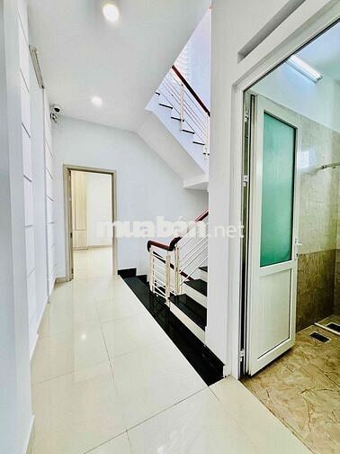 Nhà Mới Sạch Sẻ Ngay Cầu An Lộc DT 4x18 1Trệt 2Lầu 3Pn 3Wc Sân Thượng
