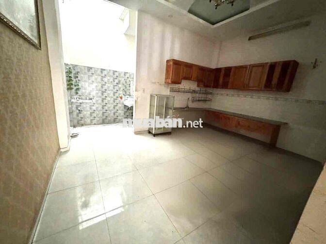 Cho Thuê Nhà 2 Lầu Có: 4pn Nằm Ở Khu Trung TTHC Dĩ An - Dĩ An