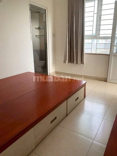 Chung cư Trương Định, Tân Định, Q1: 75m2, 2p ngủ, ban công, 10tr/th