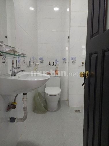 Bán nhà mặt tiền Lý Thường Kiệt 4.2x11m 4 tầng giá 14.9 tỷ