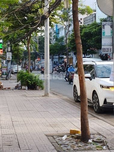 Ann cần share nguyên tầng 1 nhà riêng giá 5,6 triệu cho NVVP độc thân 