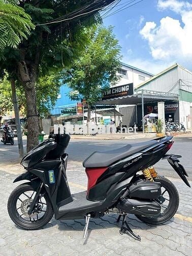 Xe máy Honda Vario Thái Lan màu đen