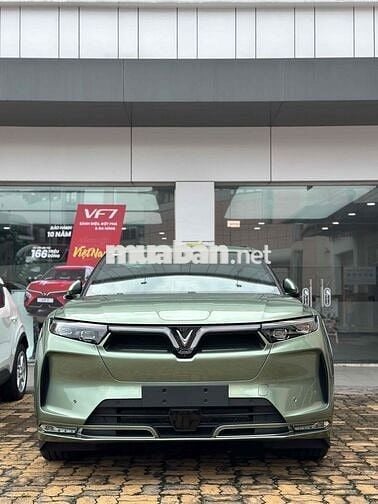 VinFast VF9 2025 Plus