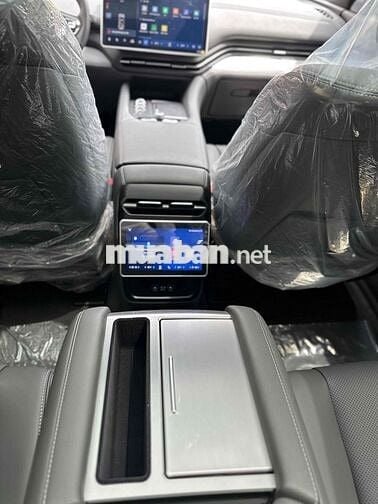 VinFast VF9 2025 Plus