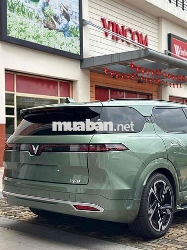 VinFast VF9 2025 Plus