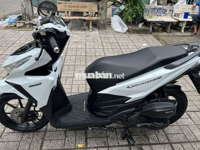 Dư dùng cần bán xe Vario đời 2017