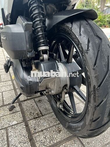 Dư dùng cần bán xe Vario đời 2017