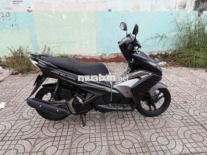 Airblade 2015 xe khá đẹp máy zin êm ngay chủ kí