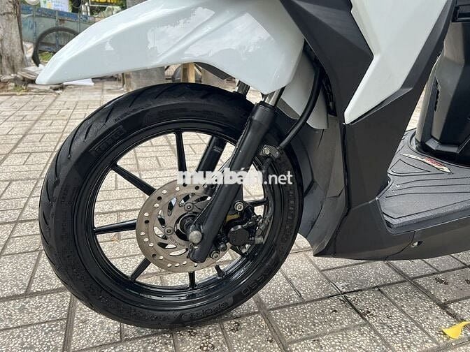 Dư dùng cần bán xe Vario đời 2017