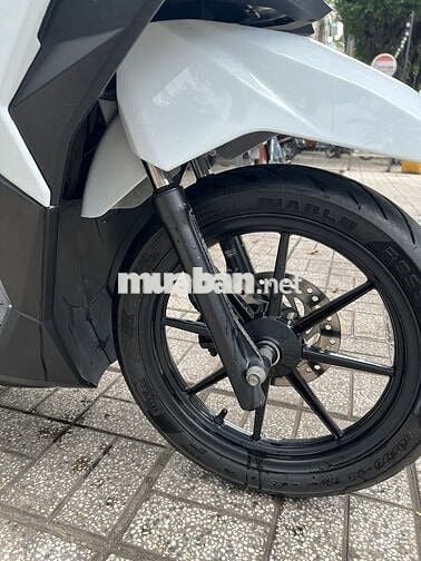 Dư dùng cần bán xe Vario đời 2017