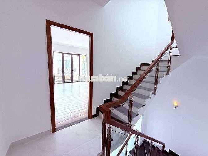 Bình Tân - bán nhà 2 tầng 2PN, 2Wc ,62m2 đường Tân Hòa Đông - 5 tỷ 2