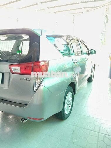 Gia đình bán xe Innova 2019