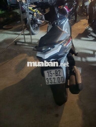 Airblade trắng mới tinh như ảnh giá 23tr300k