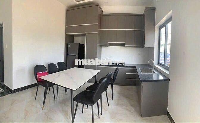 Bán ngộp nhà 1 trệt 1 lầu Tân Hiệp Tân Uyên Bình Dương