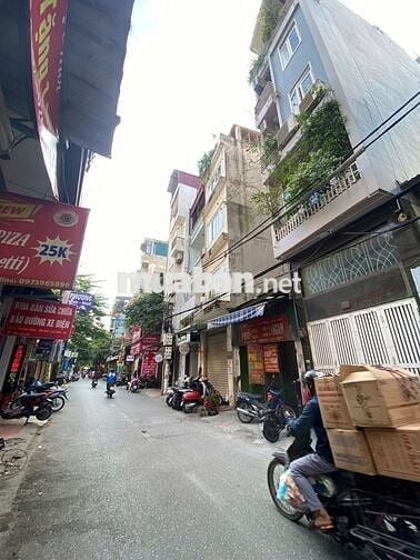 Mặt Phố Quận Cầu Giấy Nhà Dân Xây 40m, 4 Tầng Kinh Doanh Sầm Uất Mặt Phố Quận Cầu Giấy Nhà Dân Xây 40m, 4 Tầng Kinh Doanh Sầm Uất