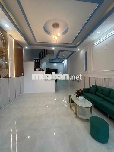 Nhà mặt tiền đường ở Đức Hoà, Long An