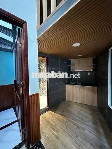 474/18 Sư Vạn Hạnh, 2PN, 2WC, 2 khu bếp, 1 Sân thượng