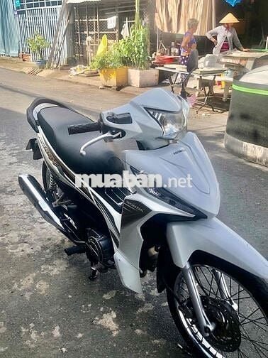 🌻WAVE 110-RS Fi Đk2015 ít hao xăng🌻