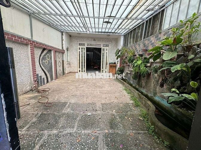 Cho thuê nhà 1 Trệt 2 Lầu trong Trung tâm hành chính Dĩ An