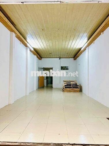 cho thuê nhà Đường phạm ngũ lão.Q1 (4x14)2 lầu.26tr