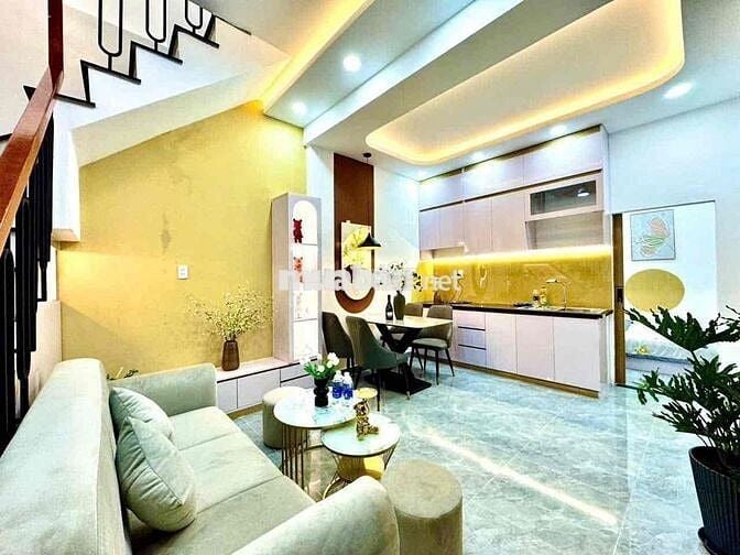 Bán Nhà Hẻm Lớn - Sát Mặt Tiền -Khu Dân Trí