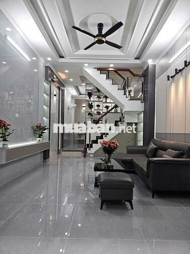 CHÍN CHỦ CẦN BÁN NHÀ SHR ĐÚC 3 lầu h7m PHÁPlý CHUẨN,DT 52m, giá5,870tr