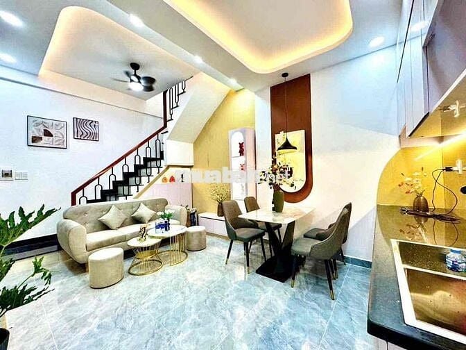 Bán Nhà Hẻm Lớn - Sát Mặt Tiền -Khu Dân Trí