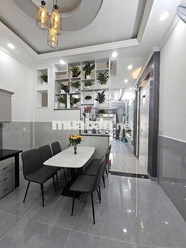 CHÍN CHỦ CẦN BÁN NHÀ SHR ĐÚC 3 lầu h7m PHÁPlý CHUẨN,DT 52m, giá5,870tr