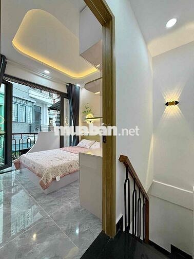 Bán Nhà Hẻm Lớn - Sát Mặt Tiền -Khu Dân Trí