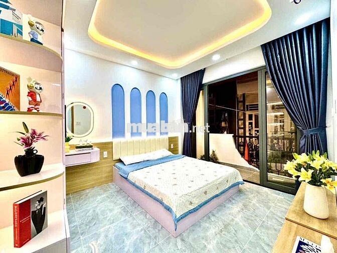 Bán Nhà Hẻm Lớn - Sát Mặt Tiền -Khu Dân Trí