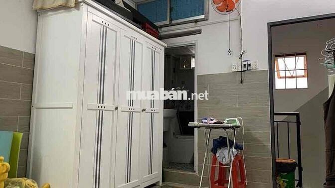 Nhà khu dân cư hiện hữu Hoàng Diệu- Đoàn Văn Bơ