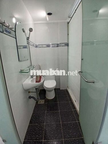 Cho thuê nhà 2pn3wc Phan Đình Phùng p15 phú nhuận