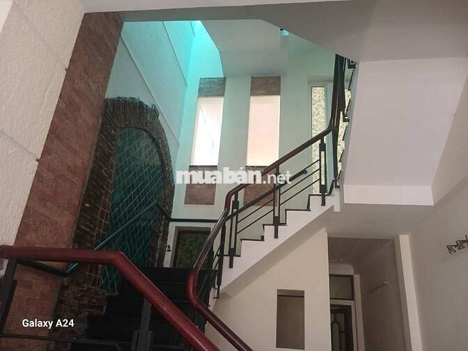 NHÀ MẶT TIỀN VÕ THÀNH TRANG, TÂN BÌNH - 4 TẦNG, 8 PN - Chỉ 11.8 Tỷ