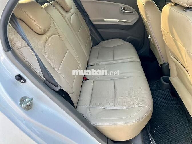 Kia Morrning model 2021 số tự động màu trắng