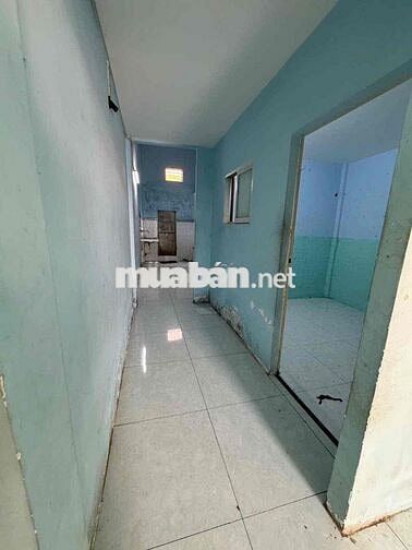 NHÀ LÔ PHẠM THẾ HIỂN CÁCH MẶT 2 CĂN