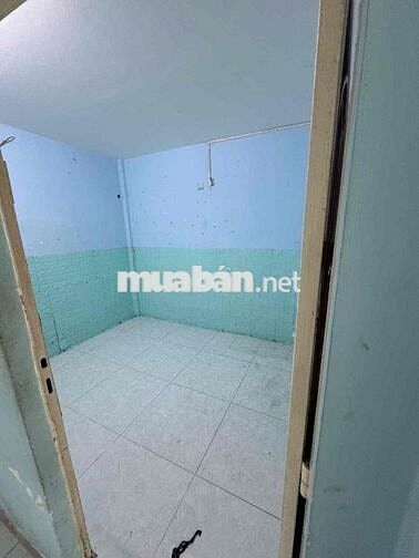 NHÀ LÔ PHẠM THẾ HIỂN CÁCH MẶT 2 CĂN