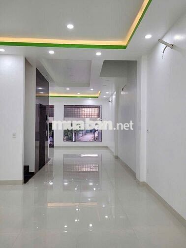 NHÀ 1 HẦM 3 TẦNG, 480M2, MẶT TIỀN ĐƯỜNG, GẦN CẦU VƯỢT GÒ DƯA, TAM BÌNH