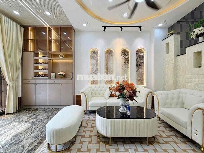 Nhà đẹp 2 tầng 2 mặt thoáng, 44m2 ngang 4m, hxh 6m Lê Đức Thọ, 5.9 tỷ